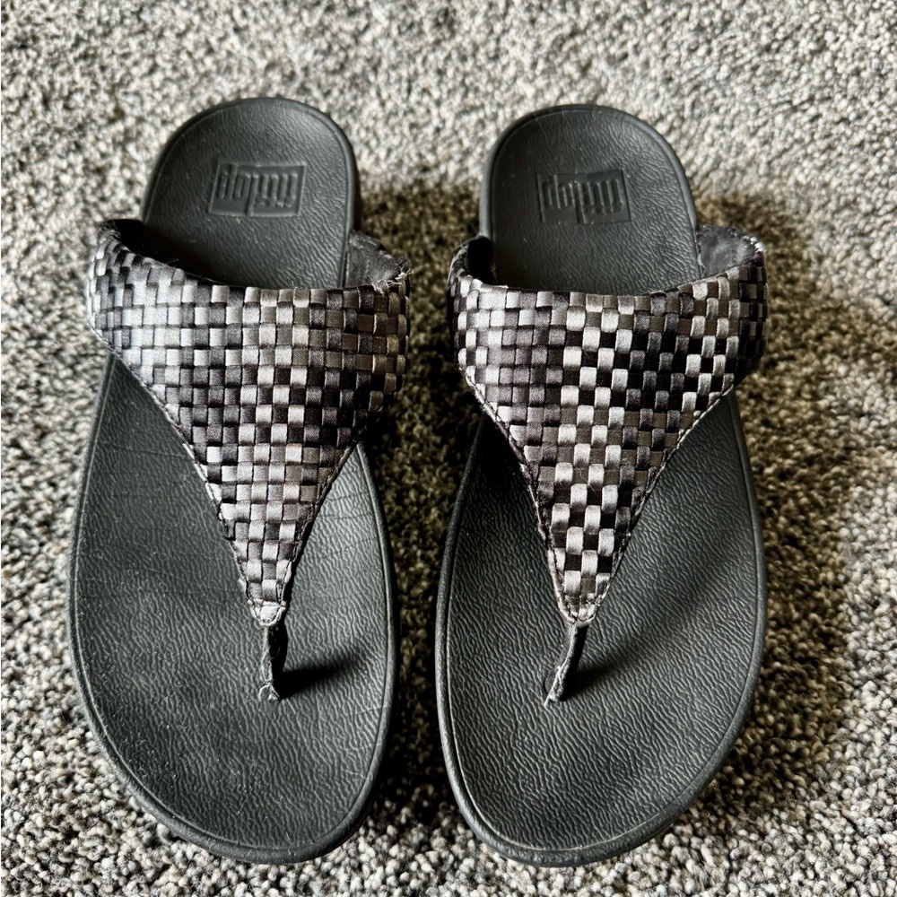 FitFlop Womens Sandals LULU Silky Weave Size 7 Silver Black